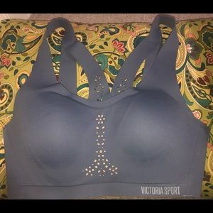 3/$20 Bundle Sale❗️ Victorias Secret Sports Bra Gray & Pink Womens Sz 32C